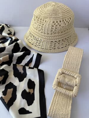 Gift Pack Reina cinto + gorro + pañuelo
